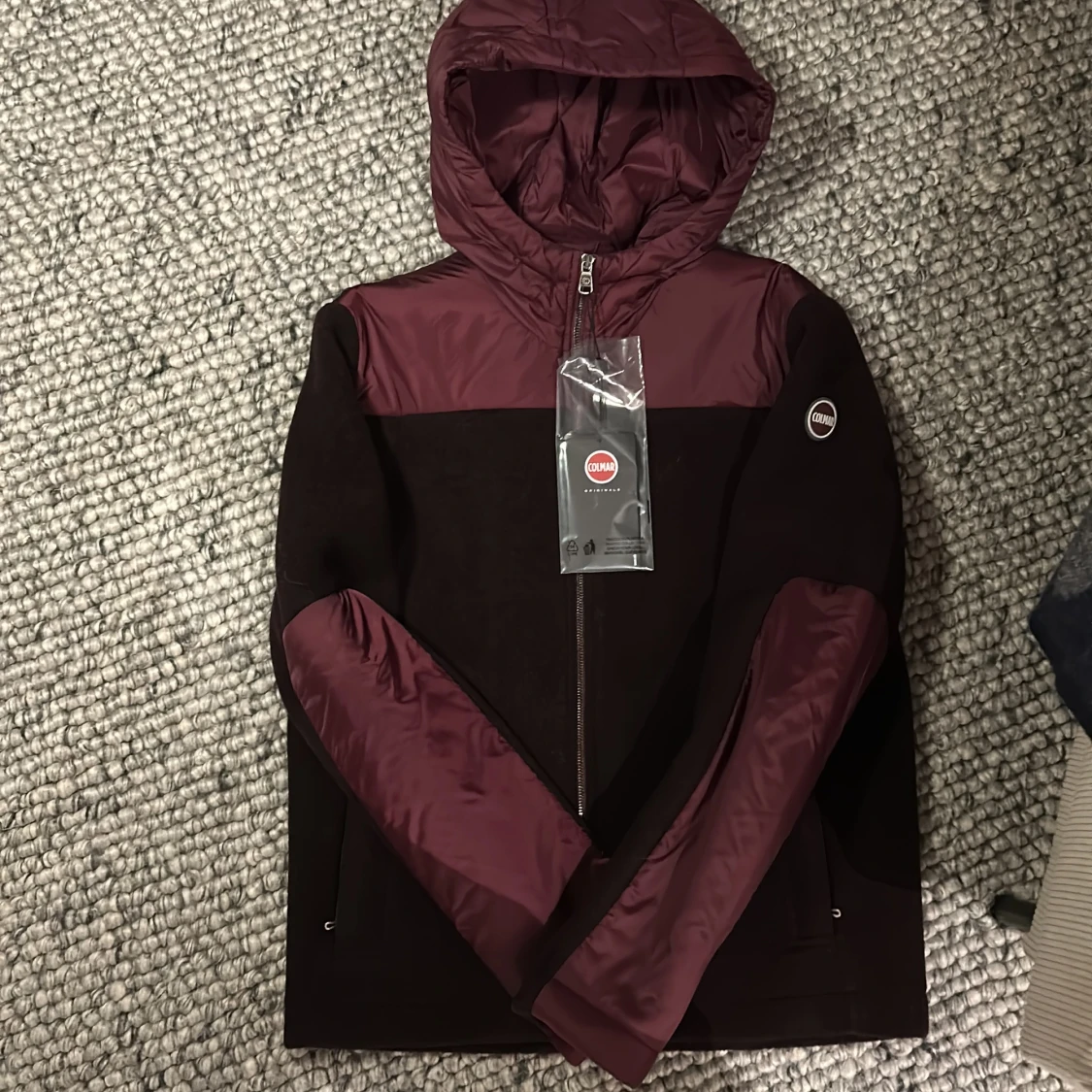 Vinröd cardigan  - 4