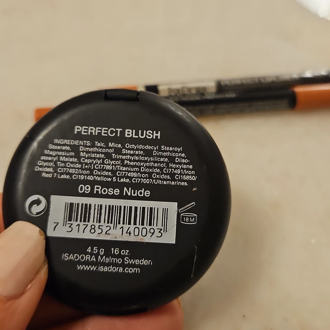 IsaDora Perfect Blush och Perfect Lipliner - 2