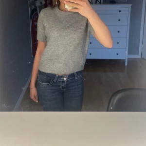 Stickad tröja - Superfin stickad tröja från zara , säljer för den aldrig kommer till användning.