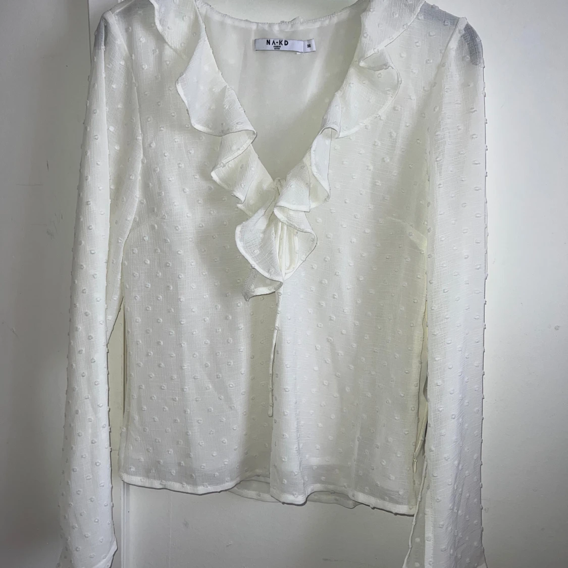 Spets tröja från NA-KD.  - 91