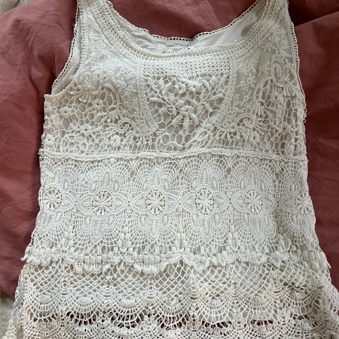 Vit spetslinne från H&M