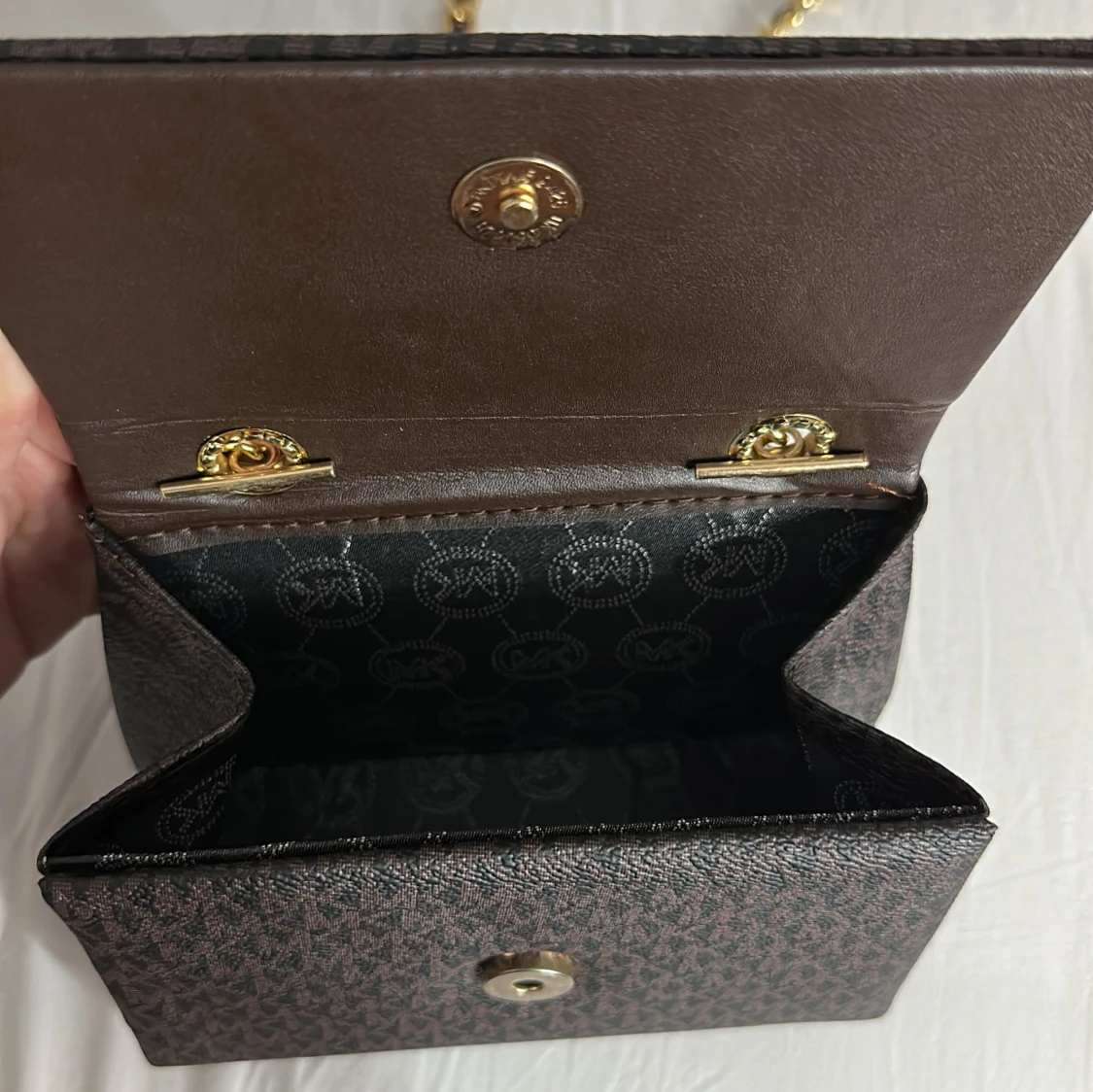 Svart axelväska från Michael Kors - 1