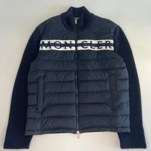 Moncler cardigan L - Storlek L skick 9/10