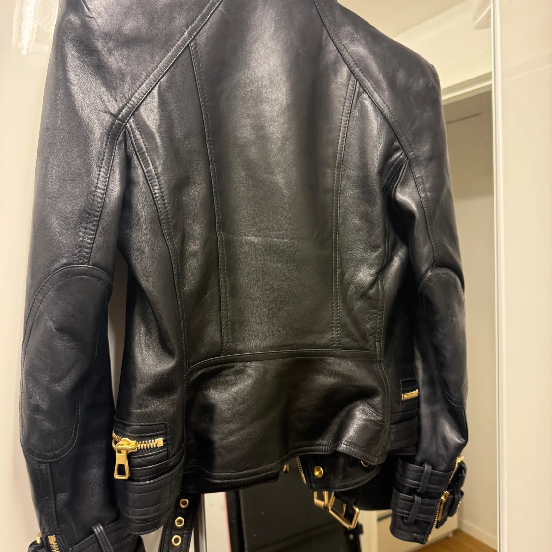 Balmain x H&M svart skinnjacka - 1