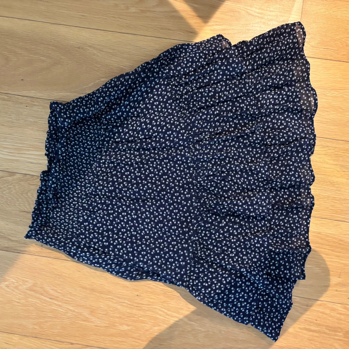 Blommig kortkjol från & Other Stories - 2