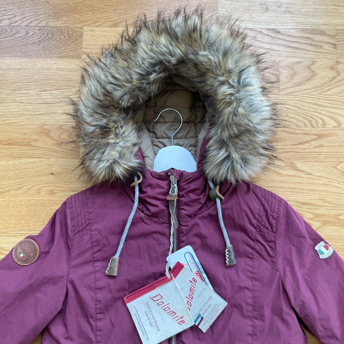 Ny Dolomite Vinröd Vinterjacka med tags - 1