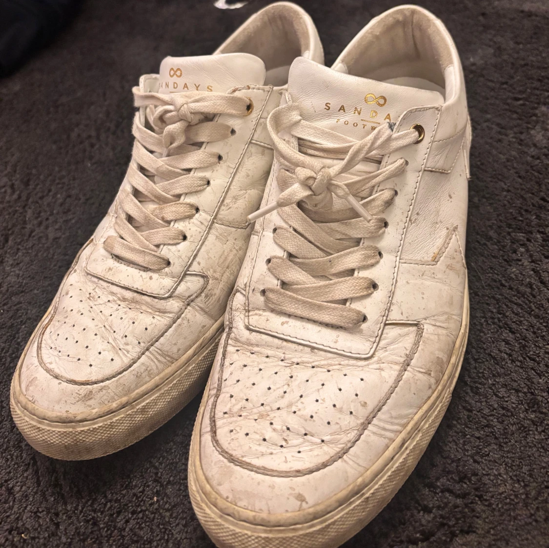 Vita sneakers från Sandays - 1