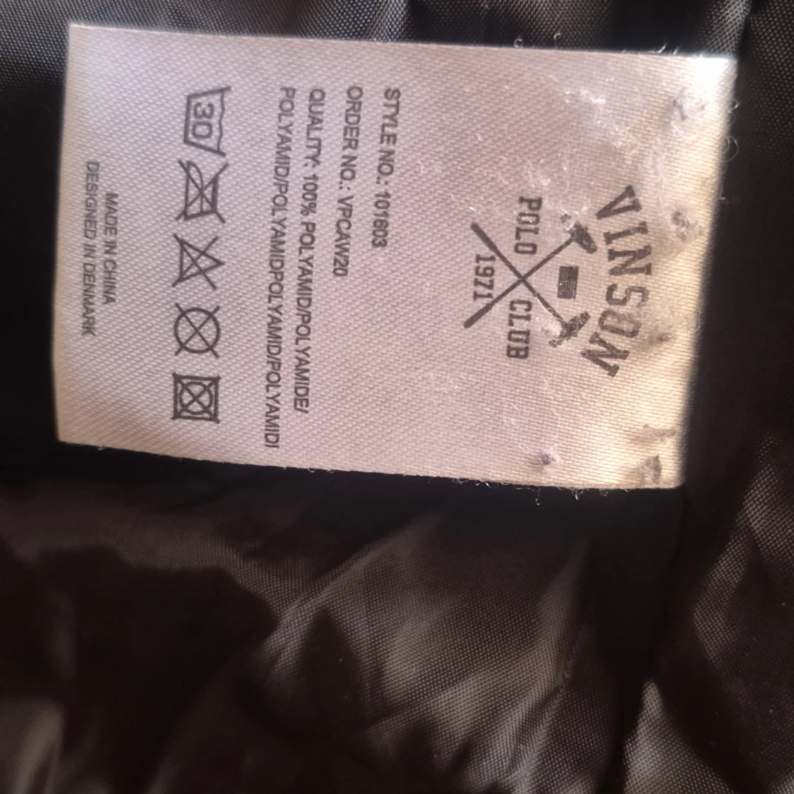 Svart pufferjacka från Vinson Polo Club - 3