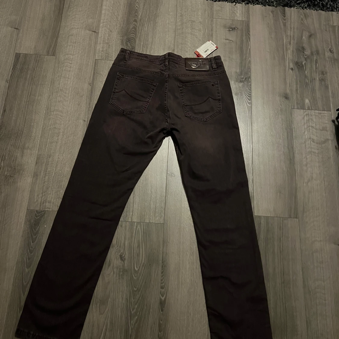 Vinröda jeans från Jacob Cohën - 1