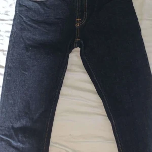 Riktigt feta nudie jeans  - 4 par stil rena nudie jeans! Är i nyskick och riktigt snygga. Pris kan diskutera vid en snabb och smidig affär och tar även imott byten 