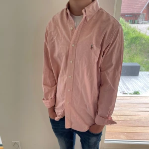 Polo Ralph lauren skjorta  - Säljer nu denna Polo Ralph lauren skjorta, skriv för fler bilder/frågor🙌🏼