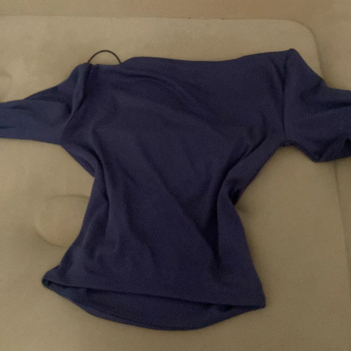 Mörkblå långärmad topp från Amisu - 1