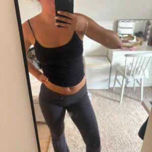yogapants - yogapants från gina tricot knappt använda 
