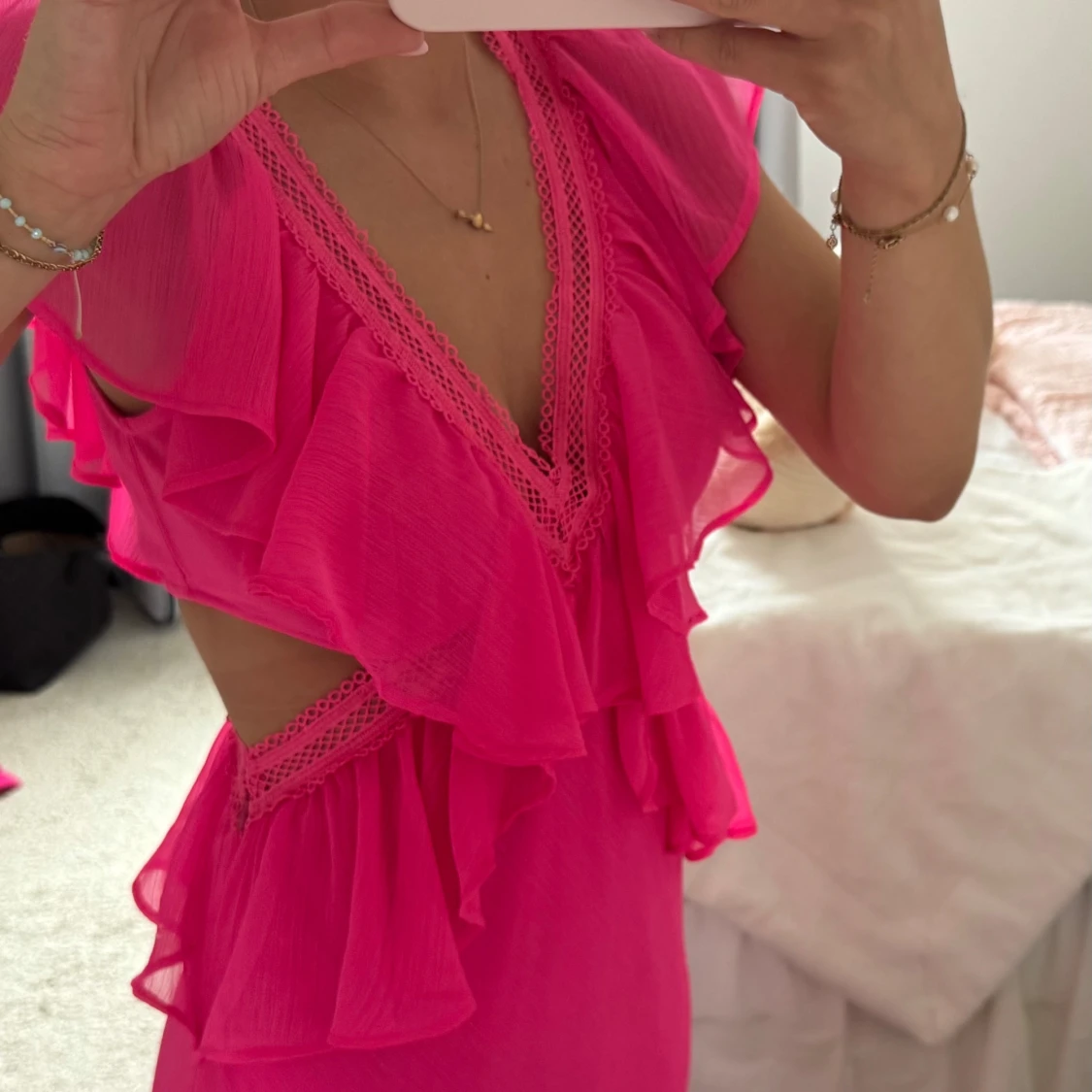 Lång volangklänning  - 1