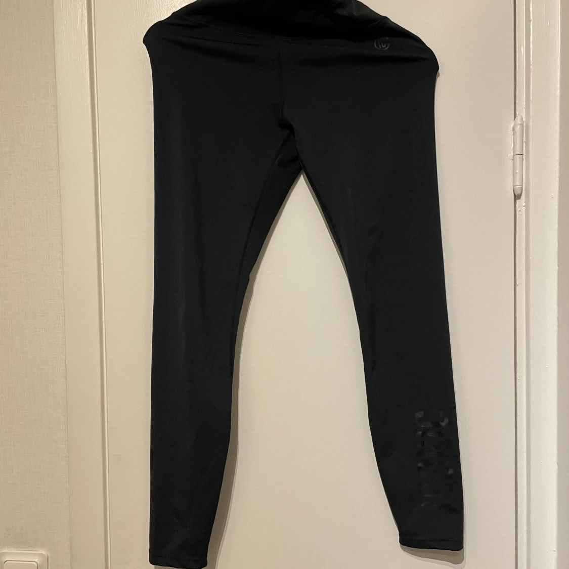 Svarta leggings från Iconic, stl S - 1