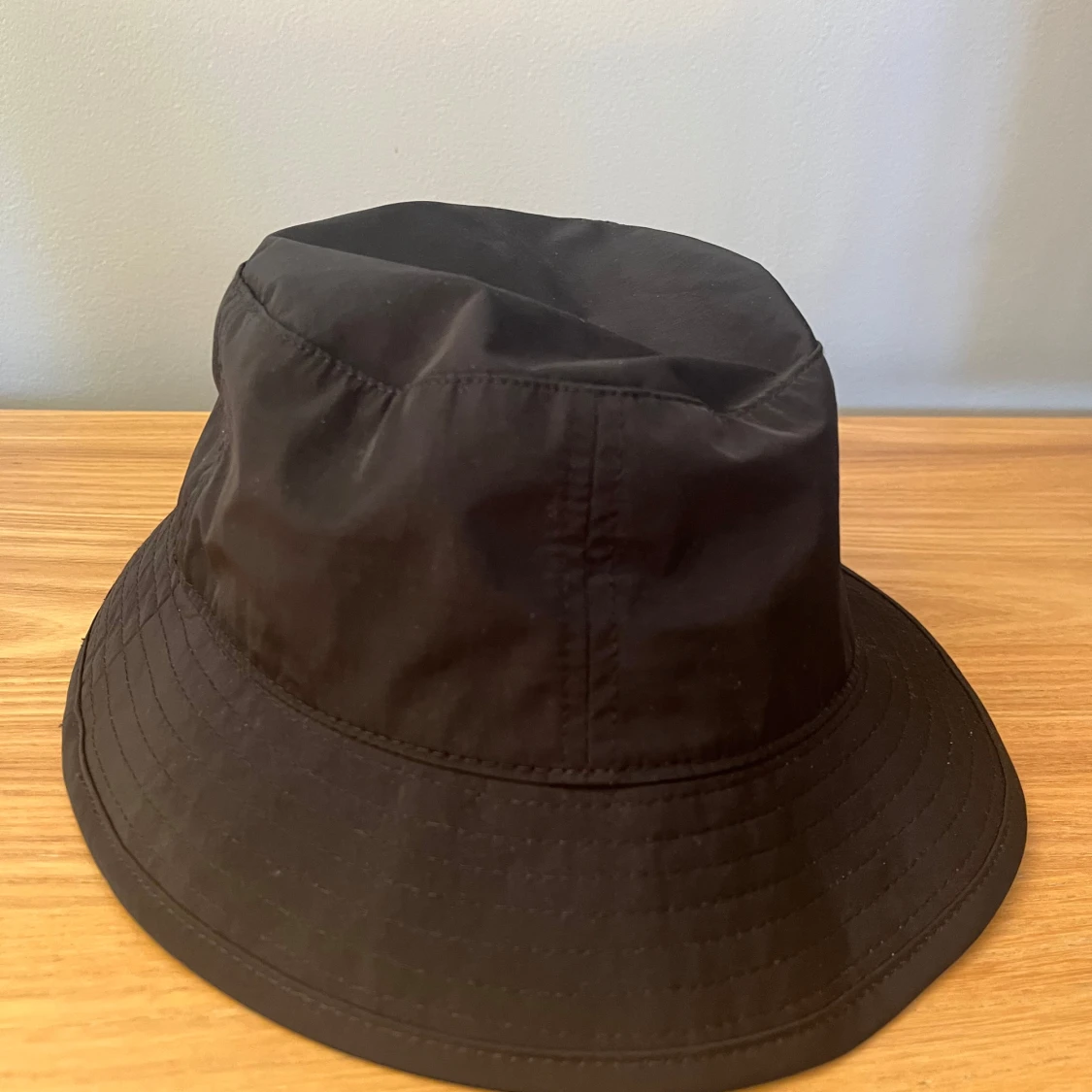 Svart bucket hat från C.P. Company - 1
