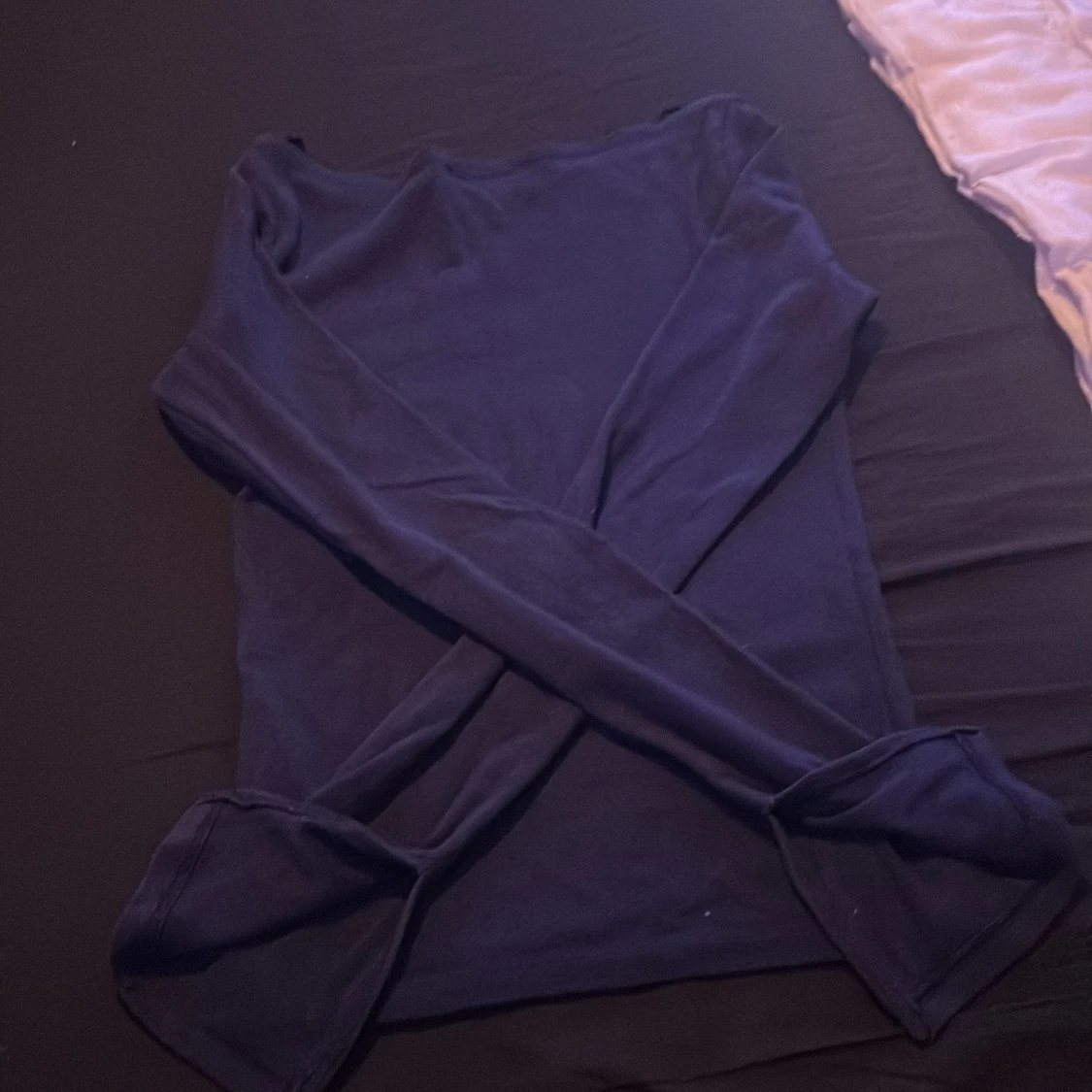 Mörkblå långärmad topp Gina Tricot - 1