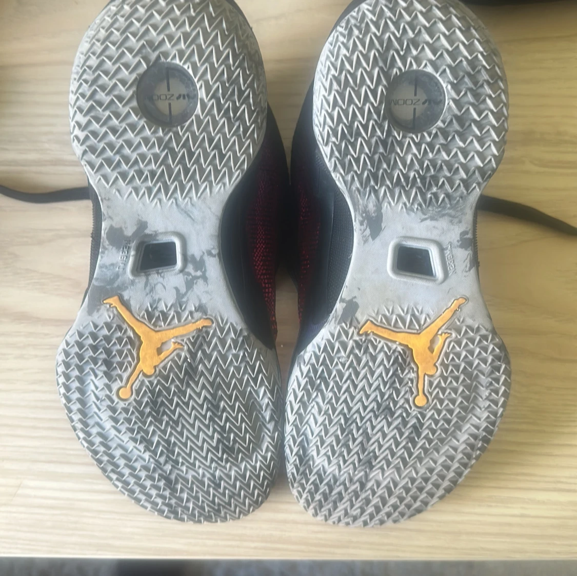 Nike Jordan sneakers i svart och färgskiftning - 3