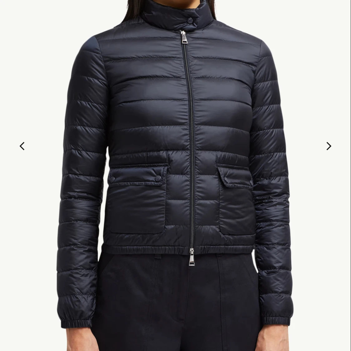 Marinblå  dunjacka från Moncler