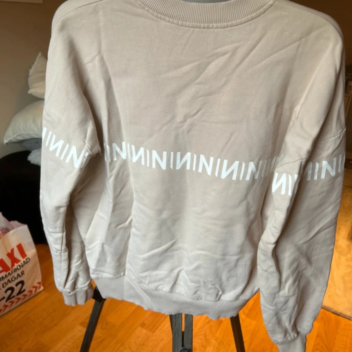 Beige sweatshirt från N-brand - 1