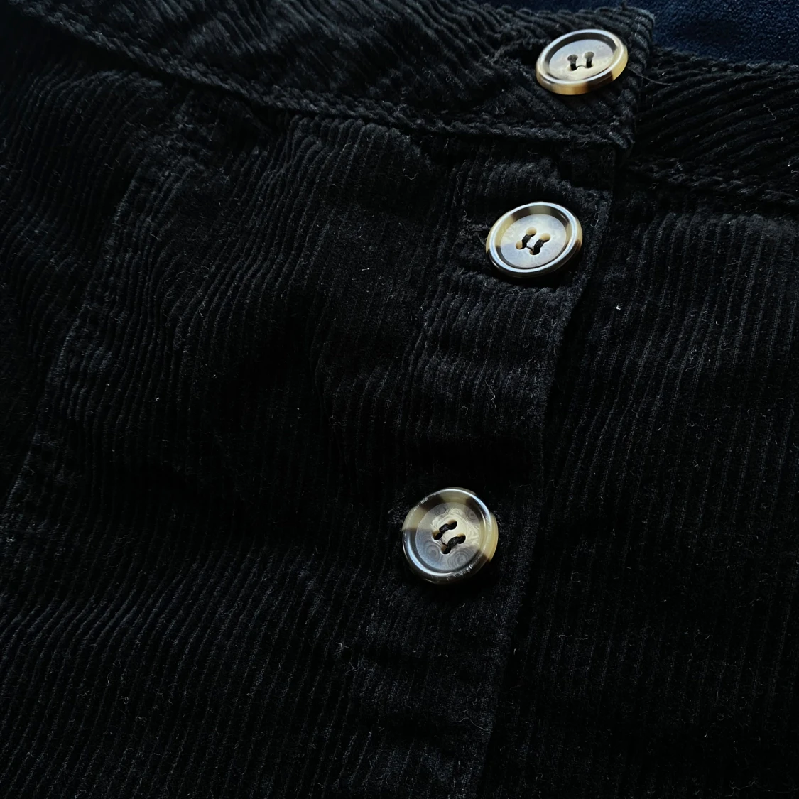 Svart manchesterkjol från H&M Divided - 3