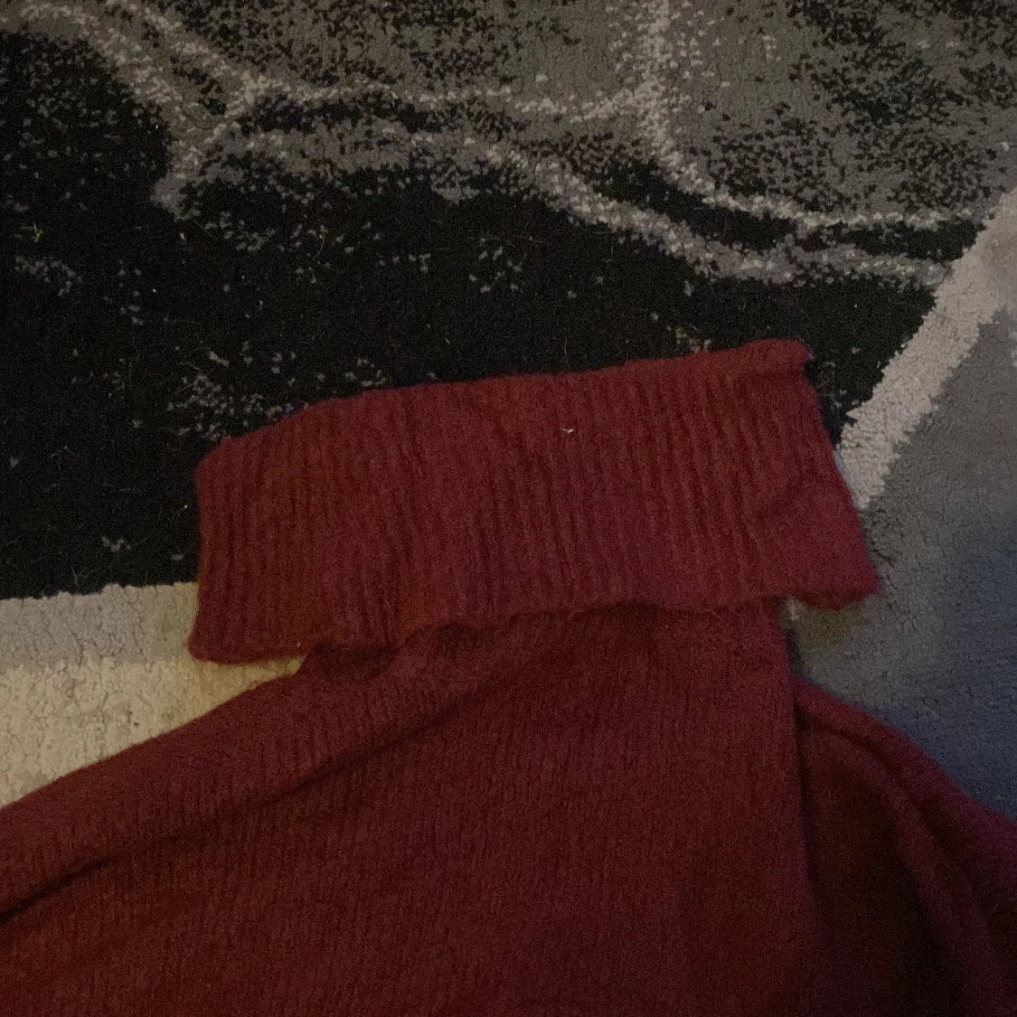 Röd stickad polotröja - 2