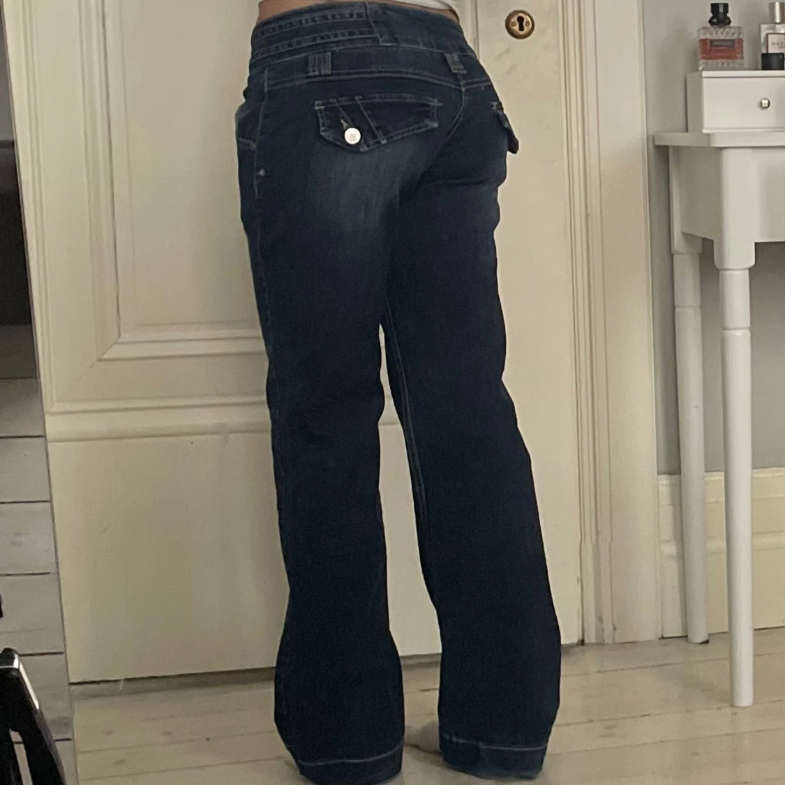 Mörkblå bootcut jeans - 2