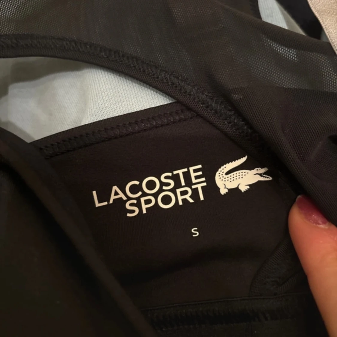 Svart sportsbra från Lacoste - 3