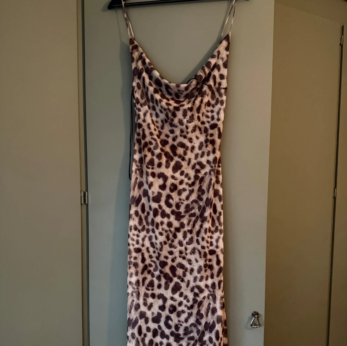 Leopardmönstrad långklänning Zara  - 4