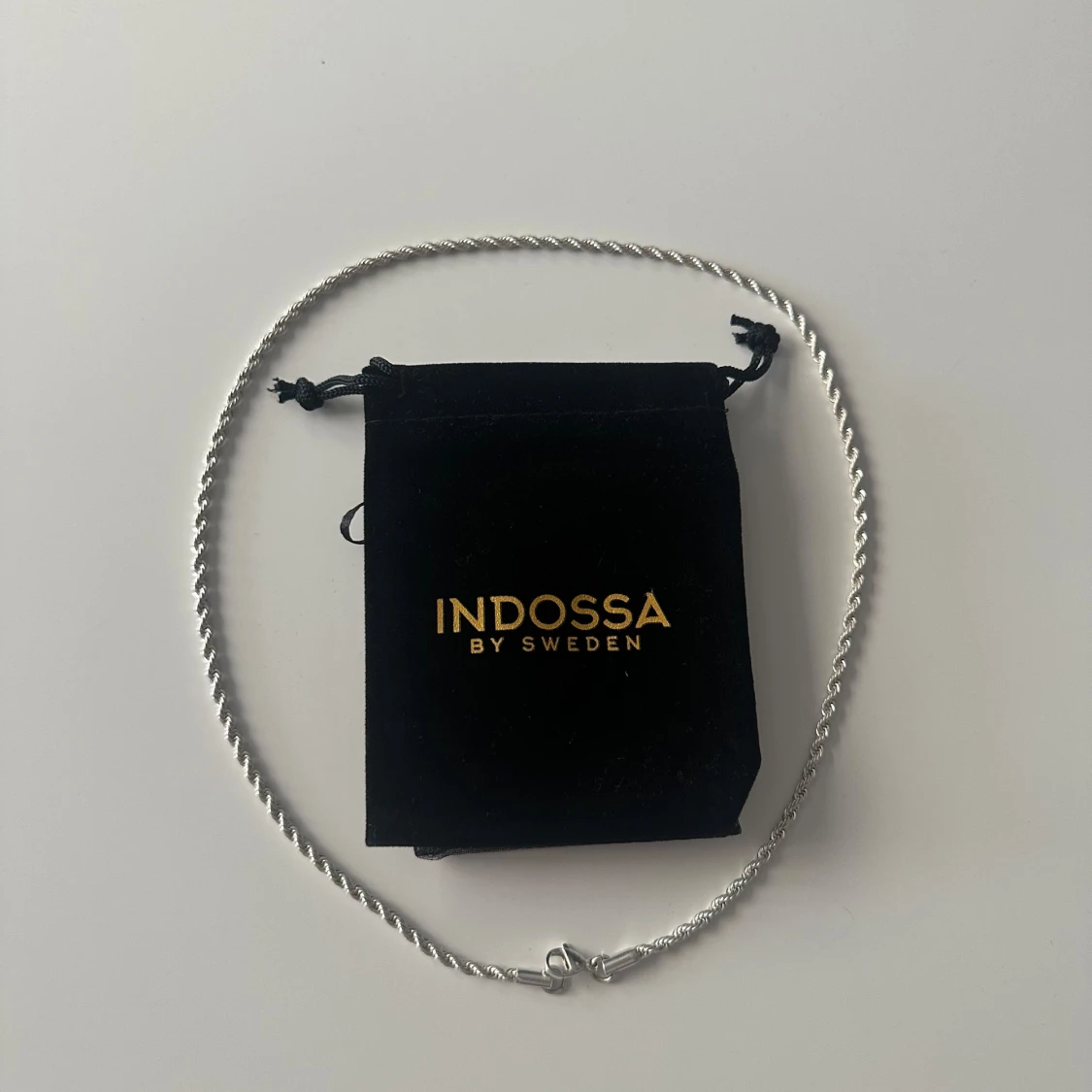 Silverfärgat halsband från Indossa - 3