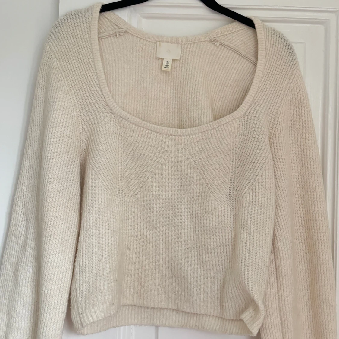 Beige stickad tröja från H&M - 1