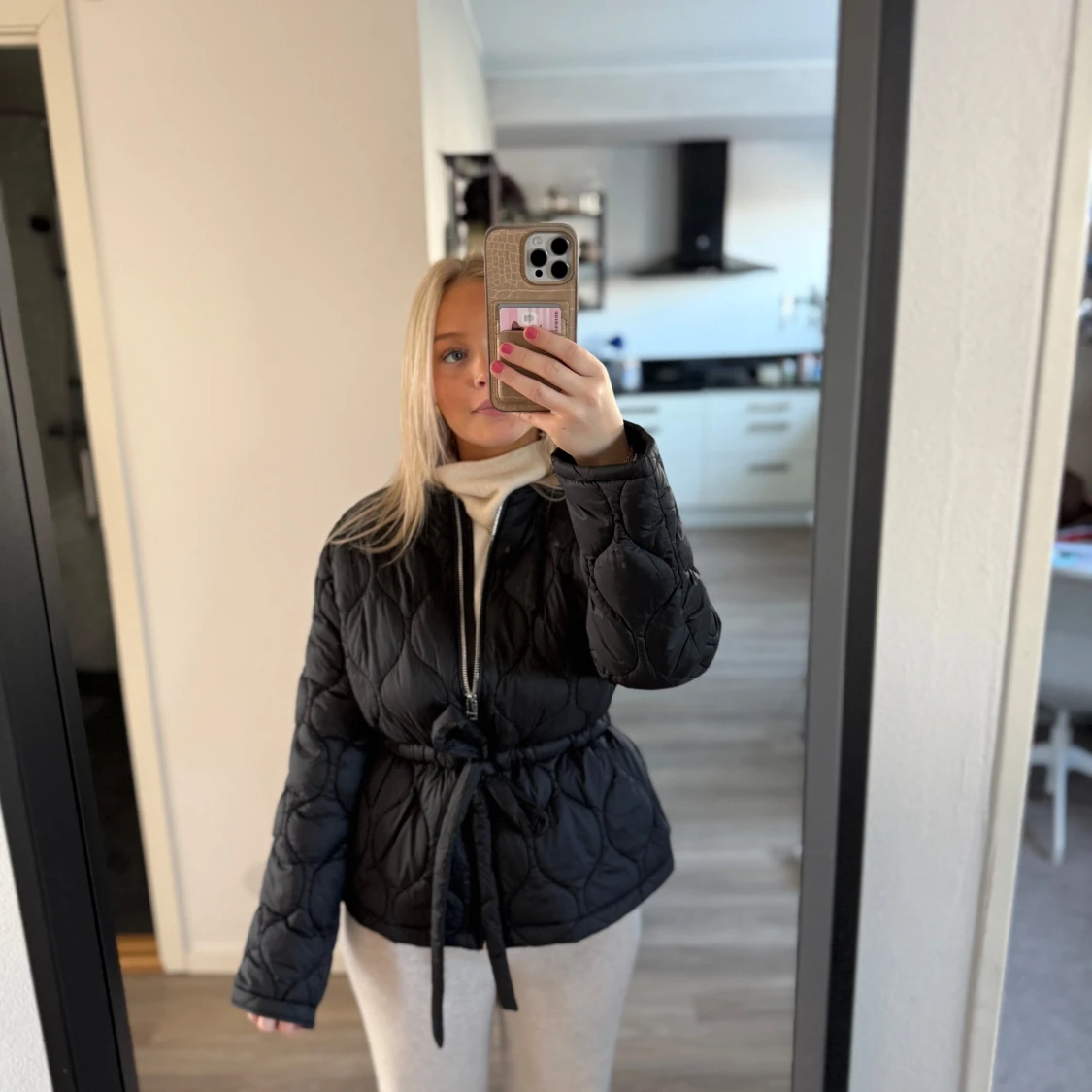 Slutsåld jacka från H&M