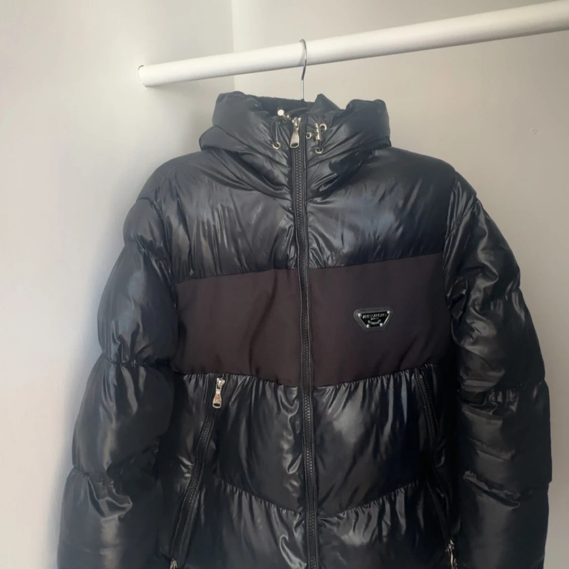 Svart pufferjacka från Alessandro - 2