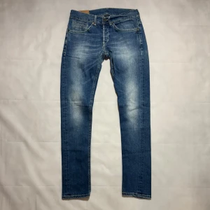 Dondup jeans  - Model: GEROGE skinny fit - condition: 9/10- W size: 30 - retail prize: 3499 SEK J2