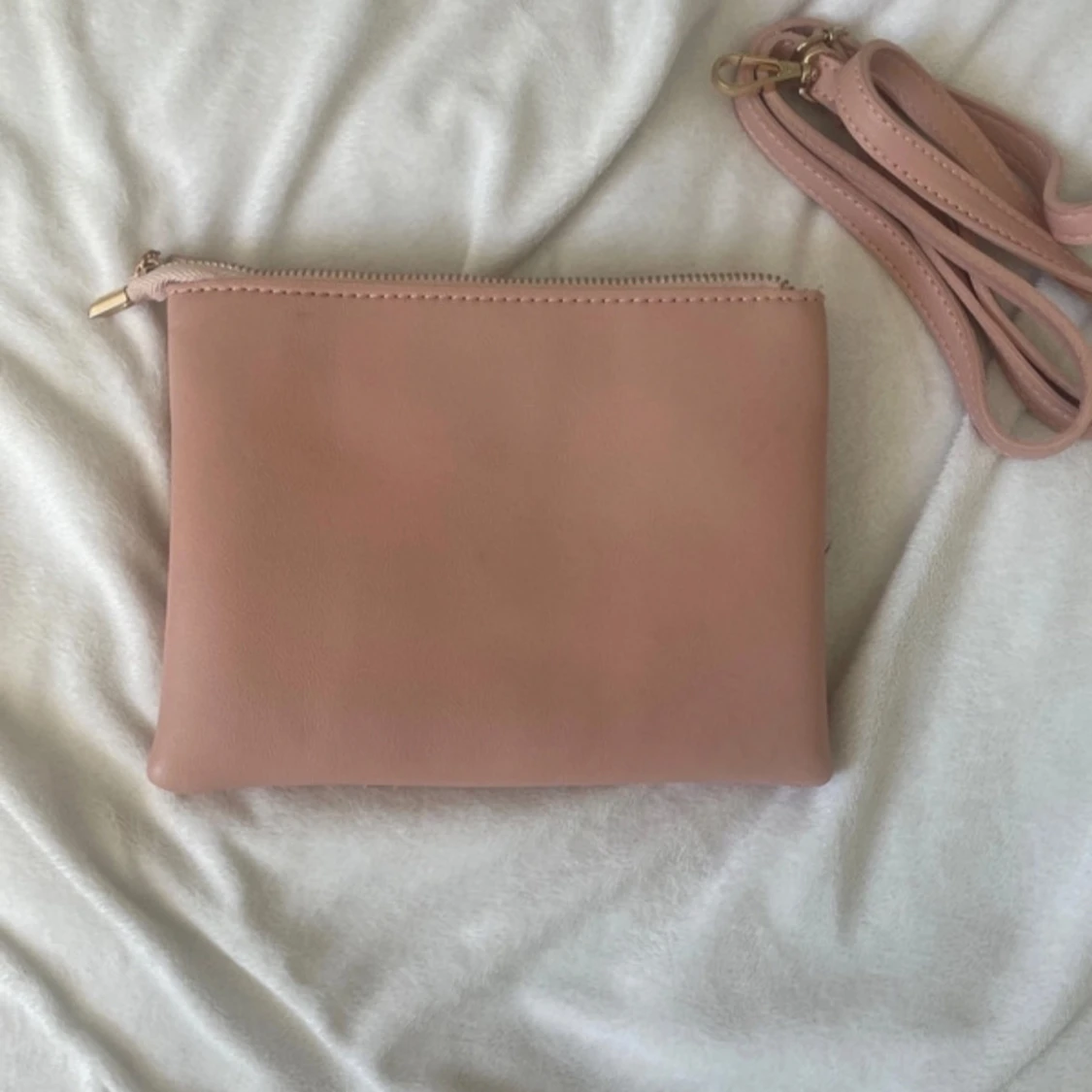 Rosa axelväska  - 1