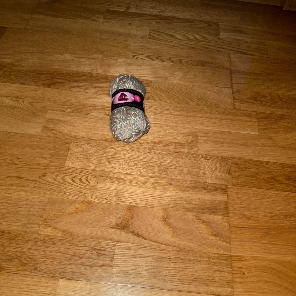 Grått garnnystan från Yarn Tindra - 1