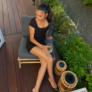 Zara klassisk svart mini klänning  - Endast använd en gång!😍