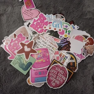 Klistermärken  - 50 tal klistermärken 