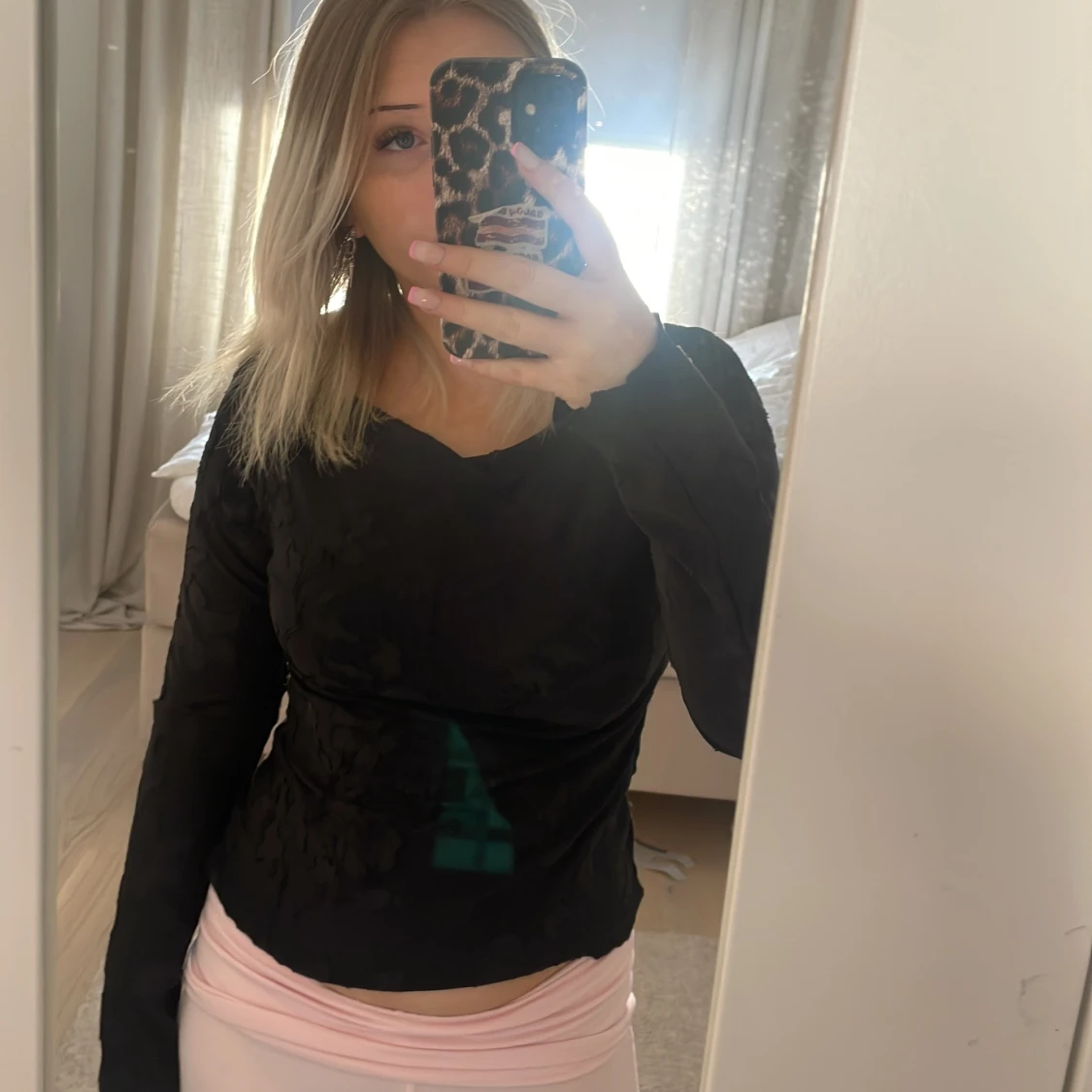 Svart långärmad topp från Gina Tricot