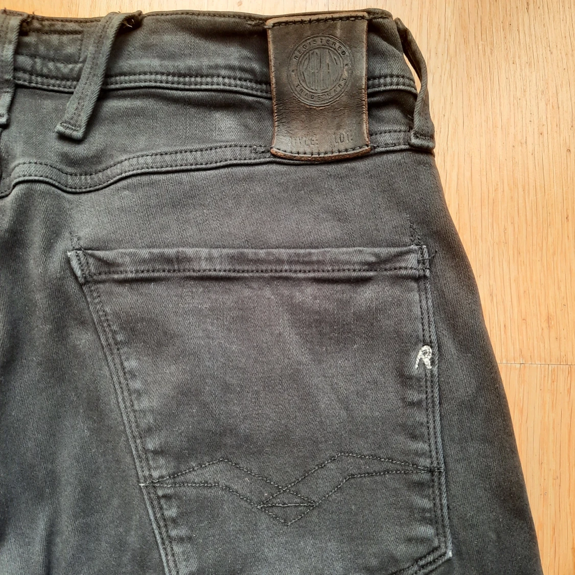 Svarta Replay Anbass jeans - 2