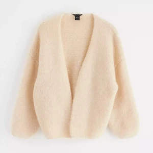 stickad kofta - Mysig beige stickad kofta från Lindex💞använd endast en gång så den är i bra skick💞