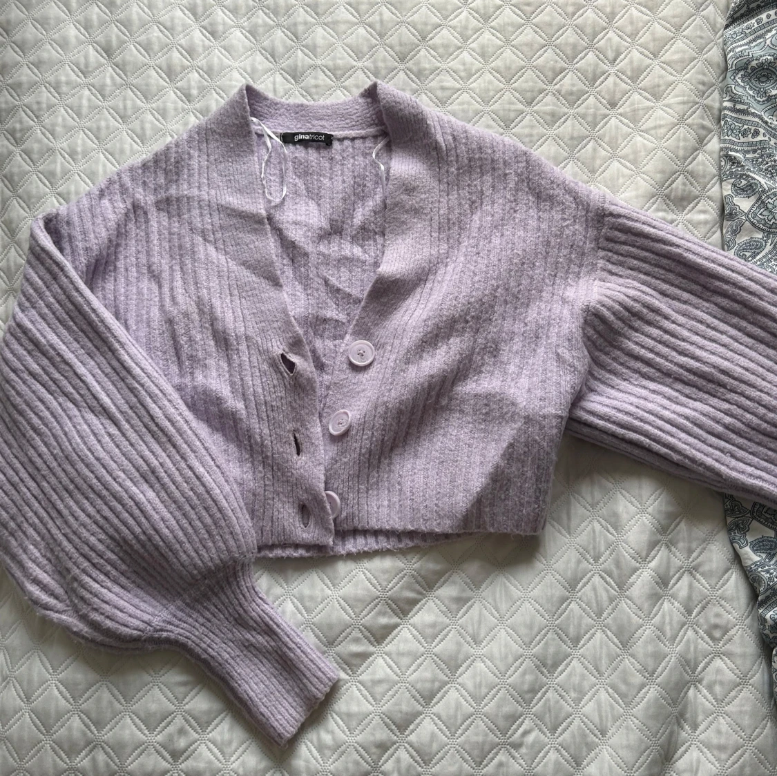 Ljuslila ribbad kofta