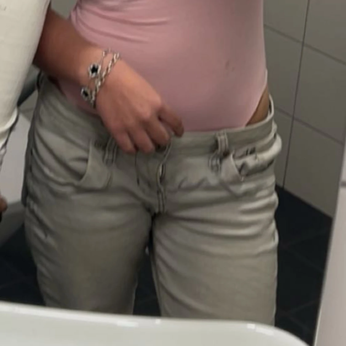 Grå bootcut jeans - 2