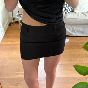 Svart minikjol NA-KD - Supersnygg ”kostymkjol” från NAKD Jättebra skick! Storlek 38