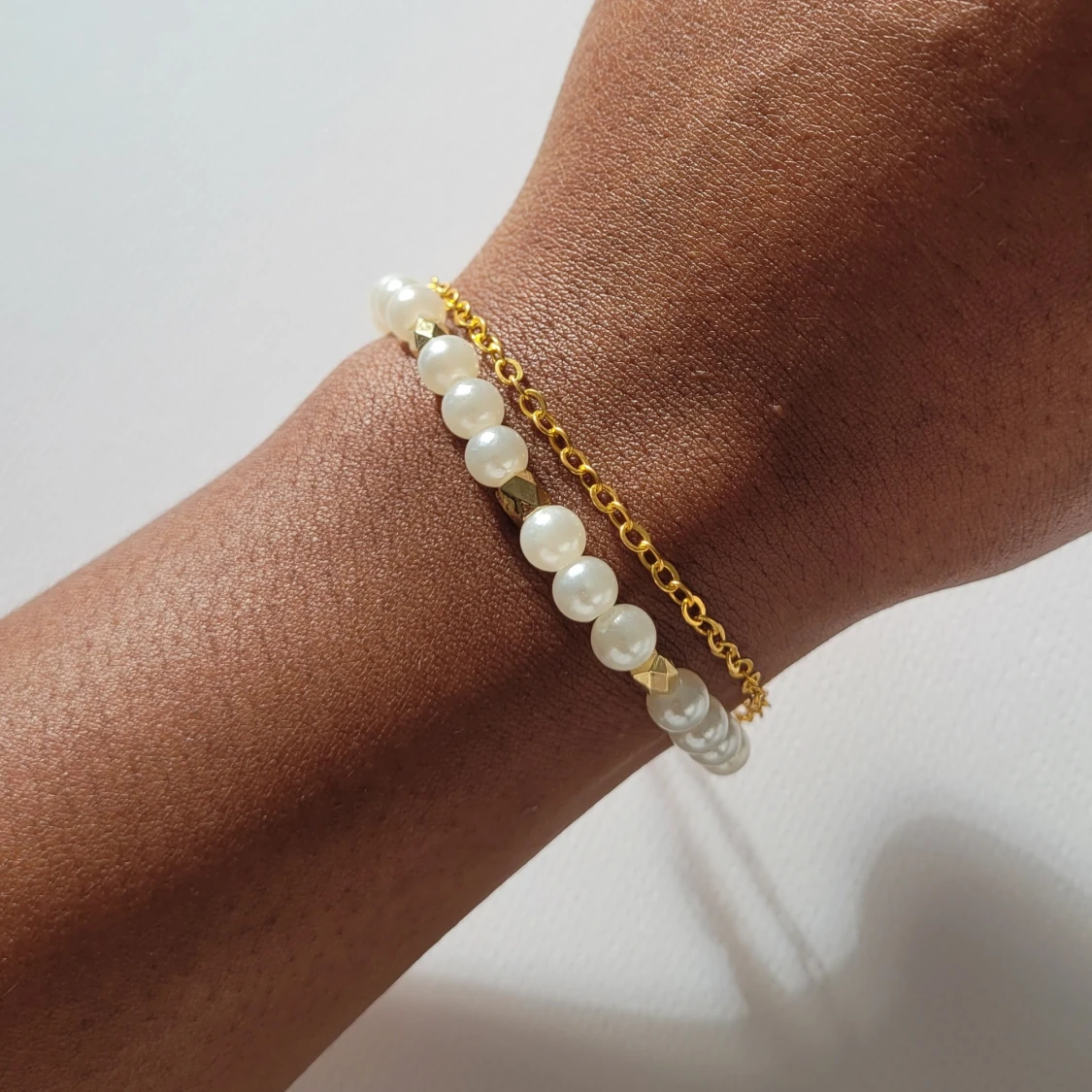 Pärlarmband med guldfärgad kedja - 2