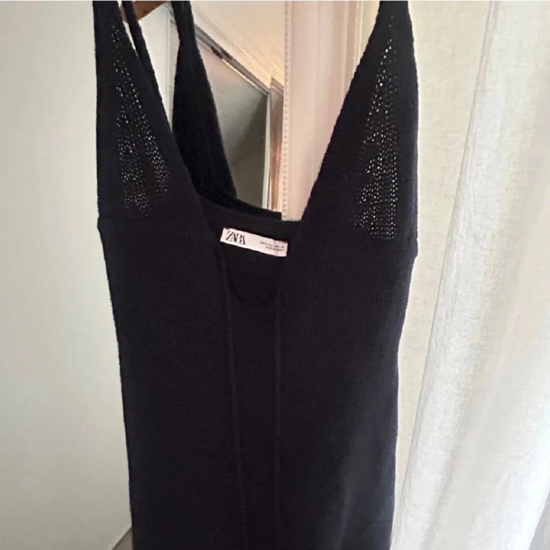 Svart strand klänning från Zara - 1