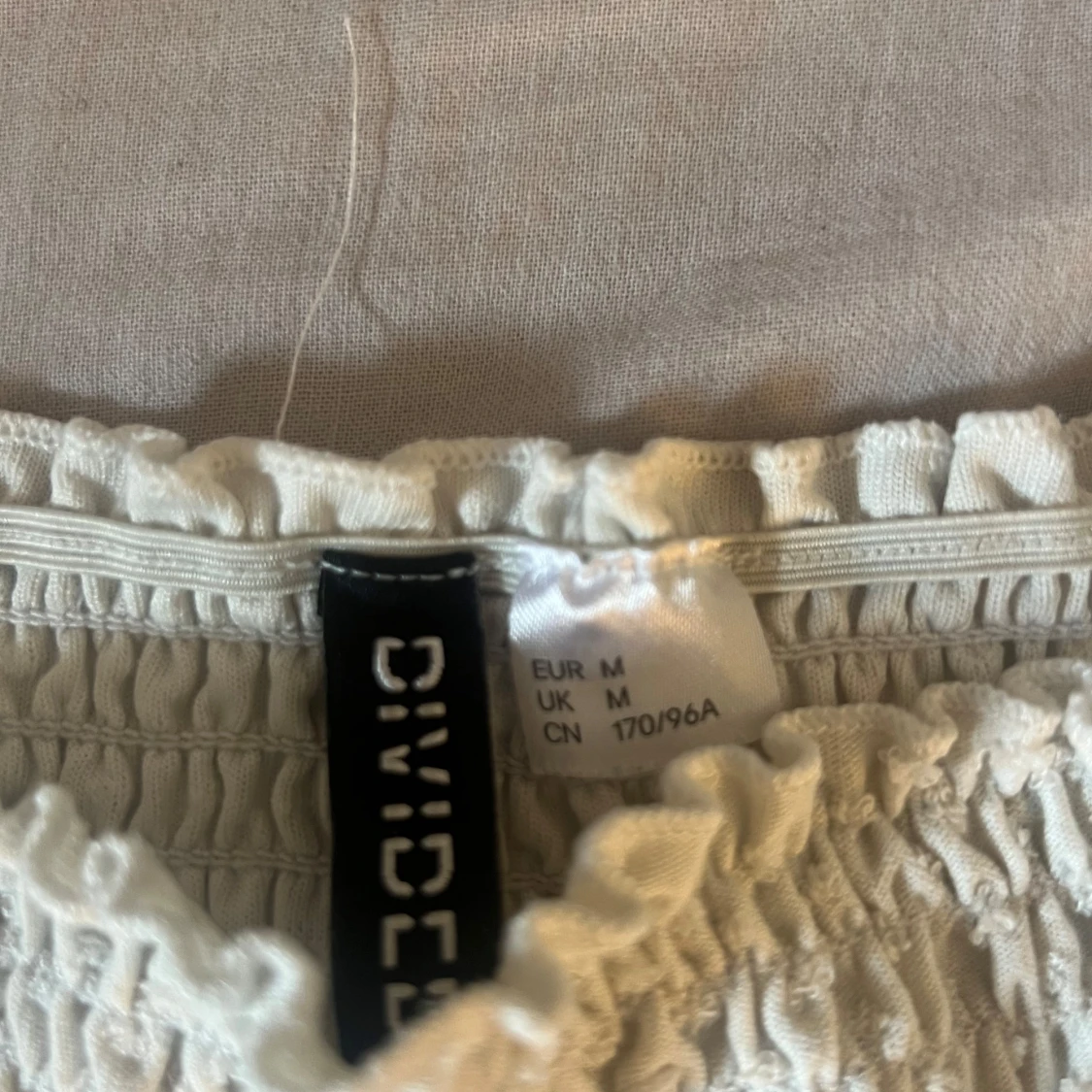 Vit offshoulder blus från HM - 1