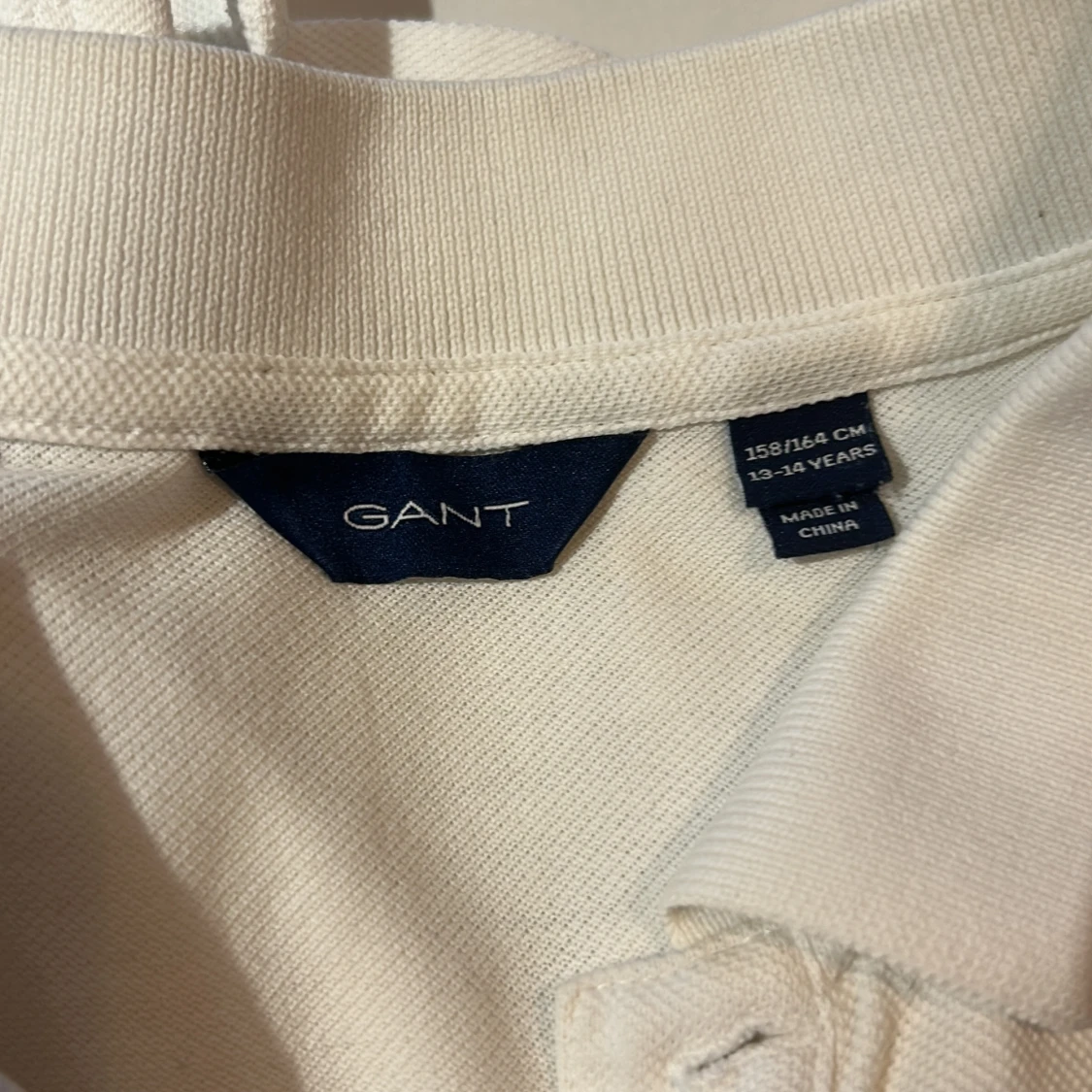 Vit pikétröja från GANT - 1