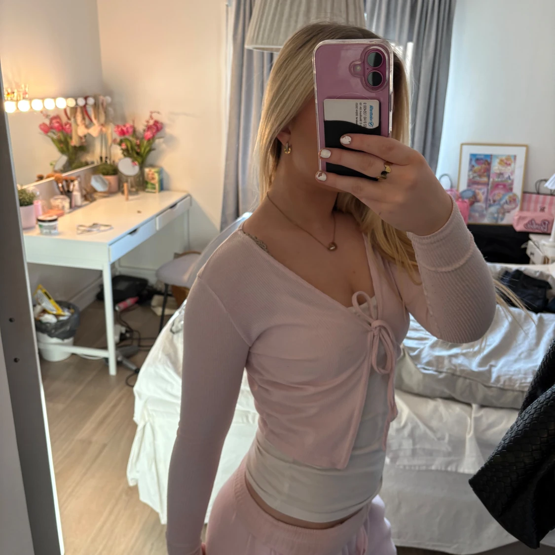 Rosa ribbad kofta från PrettyLittleThing - 1