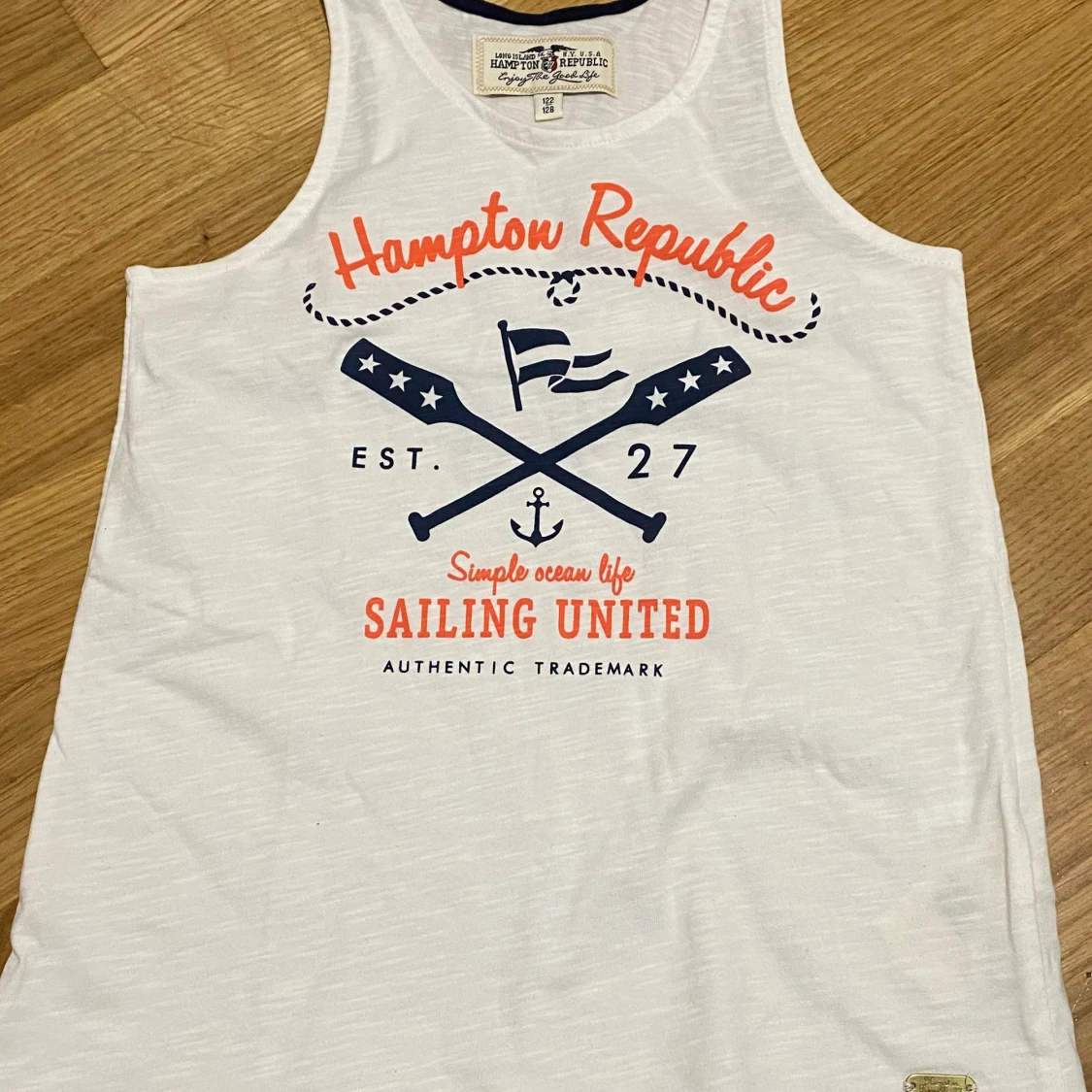 Vit linnetopp från Kappahl